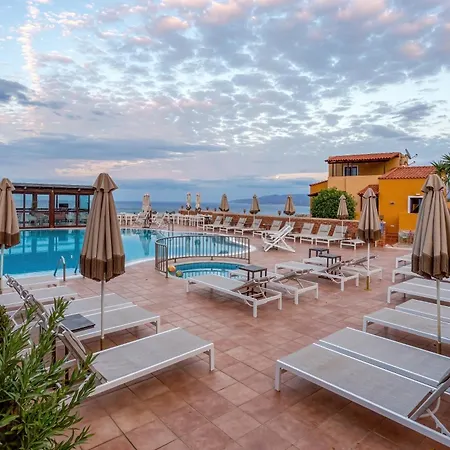 Aparthotel Driades Luxury By Estia 3*