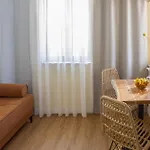 Driades Luxury By Estia Aparthotel 3*
