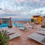 Apartahotel Driades Luxury By Estia 3*