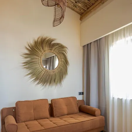 Driades Luxury By Estia Lägenhetshotell 3*